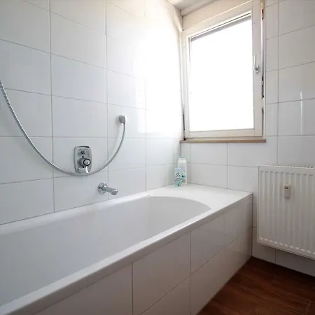 Sonnige, Gemutliche Ferienwohnung Mit Balkon 公寓 *