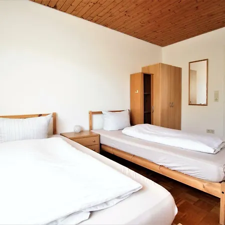 Sonnige, Gemutliche Ferienwohnung Mit Balkon 维尔茨堡